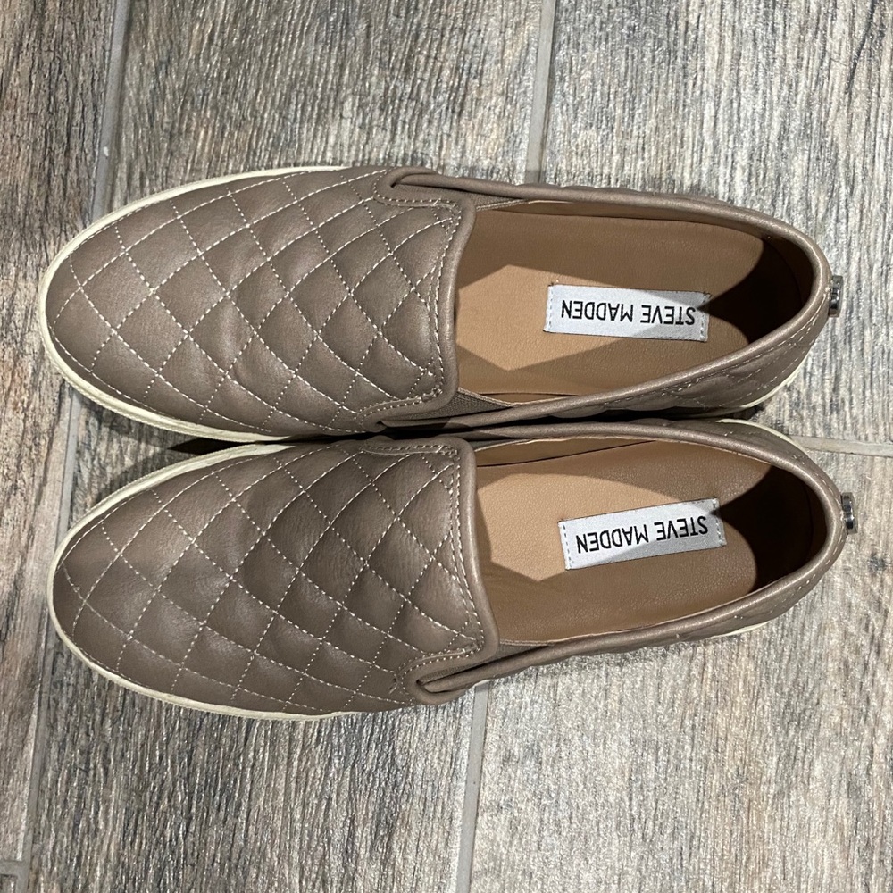 Steve Madden Slip Ons